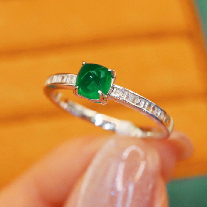 14k Gold 0.75 Ctw Vivid Green Natural Emerald & Diamond Ring - 2