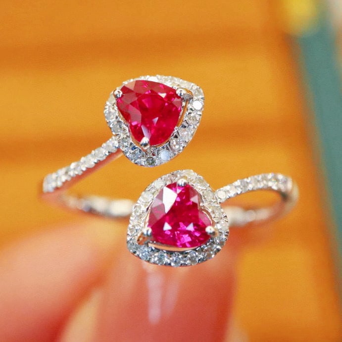 14k Gold 1.09 Ctw Natural Ruby & Diamond Ring: Ref:230968316 // gold content:14k gold // ring size:7. 25us // // main gemstone:ruby // shape:heart // carat weight:0. 85ct // color:pigeonblood red // treatment:natural // // adjacent gemstone 2 :