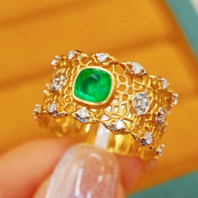 14k Gold 1.00 Ctw Vivid Green Natural Emerald & Diamond Ring - 2