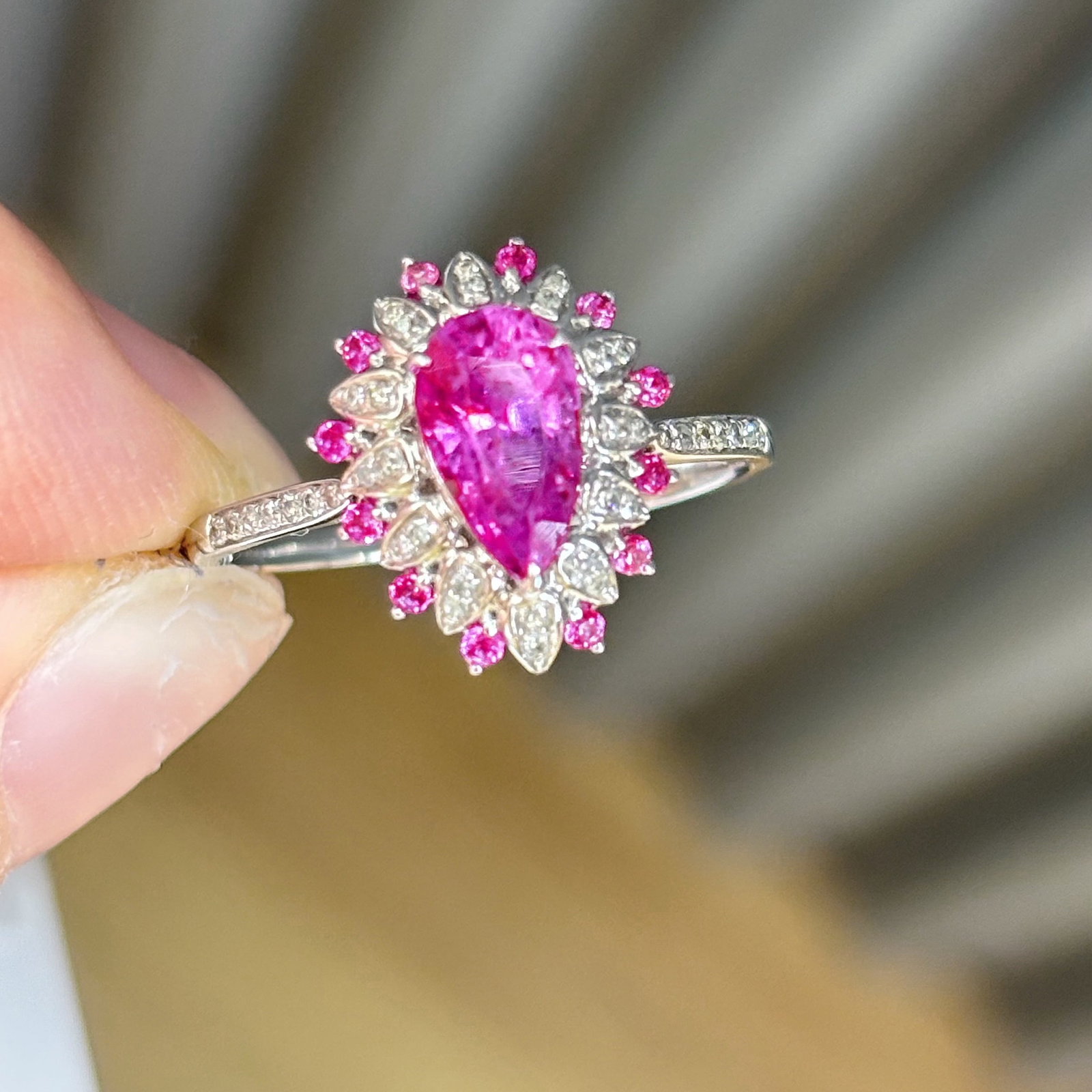 14k Gold 1.32 Ct Natural Sapphire & Diamond Ring: Ref:230968356 // gold content:14k gold // ring size:7. 25us // // main gemstone:sapphire // shape:pear // carat weight:1. 32ct // color:pink // treatment:natural // // adjacent gemstone 2 : diamond