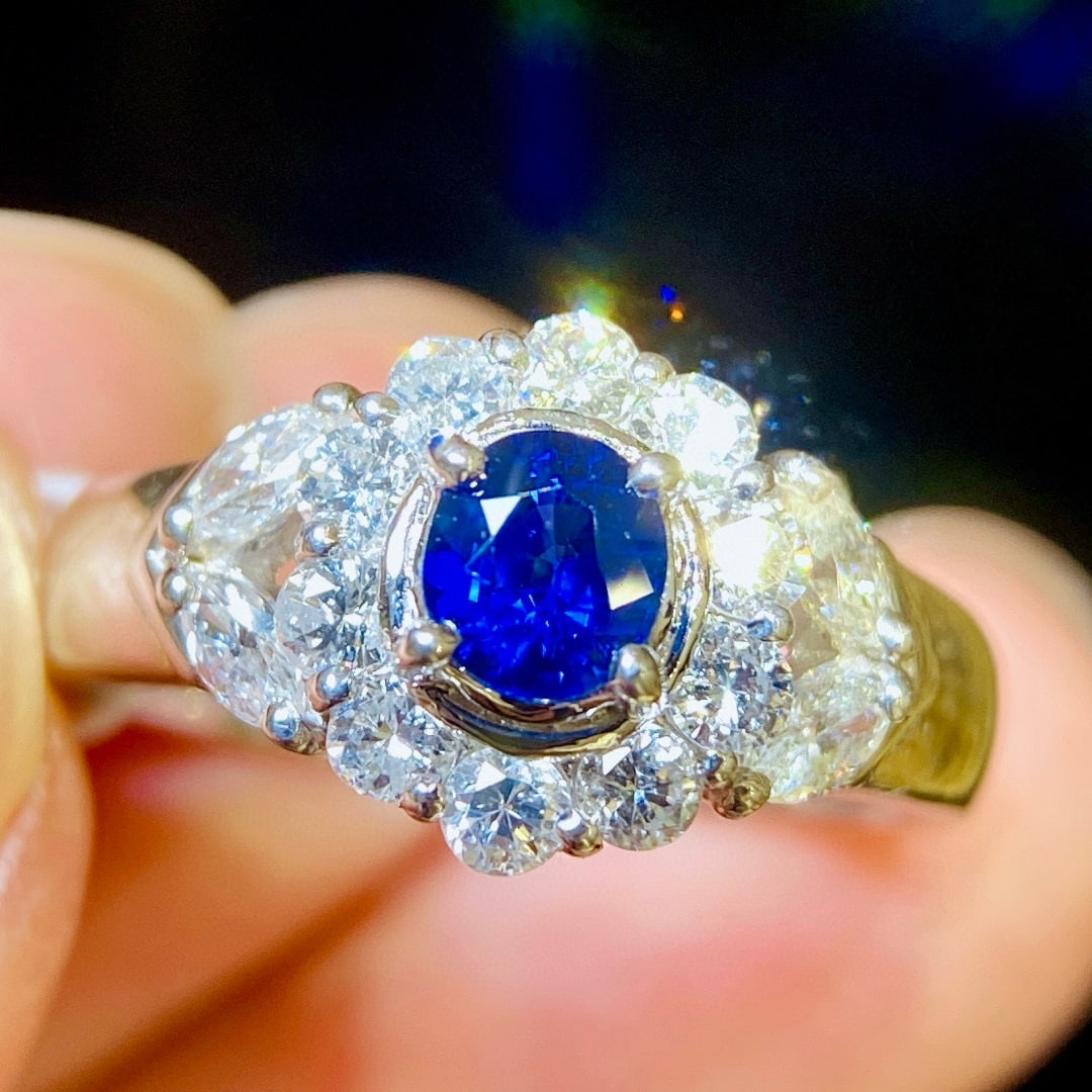 14k Gold 1.05 Ctw Vivid Blue Natural Sapphire & Diamond Ring - 2