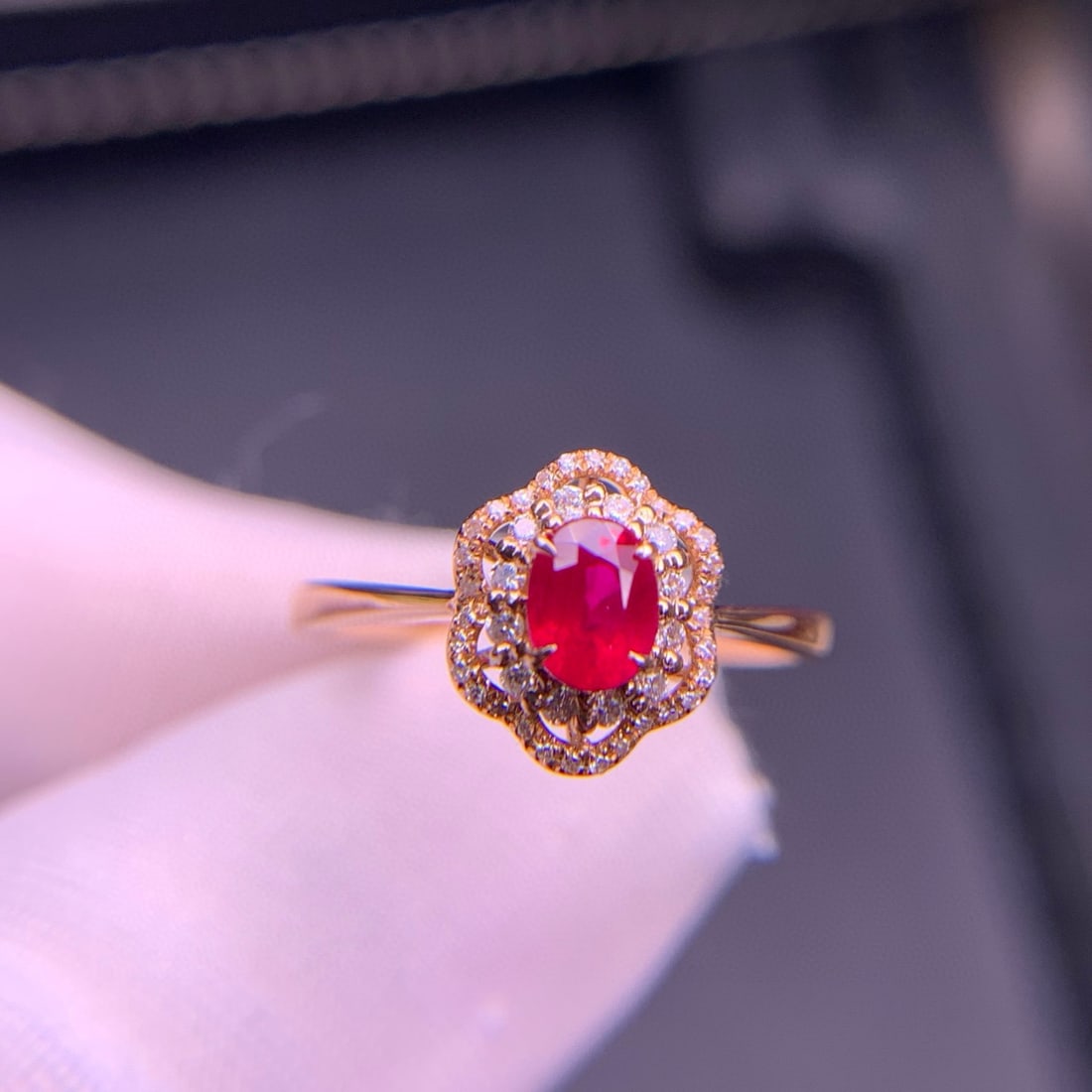 14k Gold 0.6 Ct Natural Ruby & Diamond Ring - 7