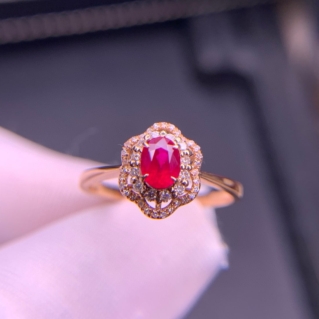 14k Gold 0.6 Ct Natural Ruby & Diamond Ring - 9