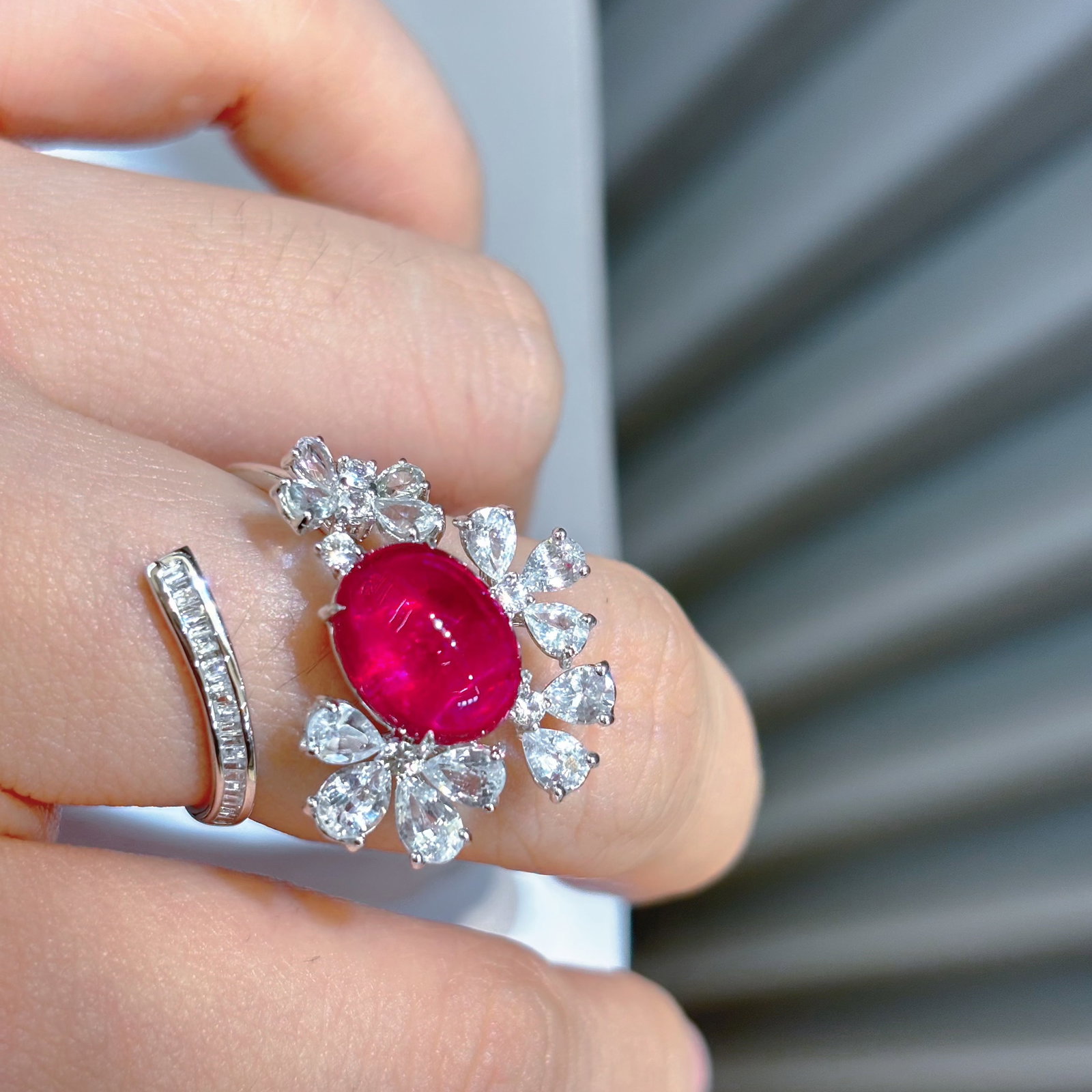 14k Gold 3.5 Ct Natural Tourmaline & Diamond & Sapphire Ring - 3