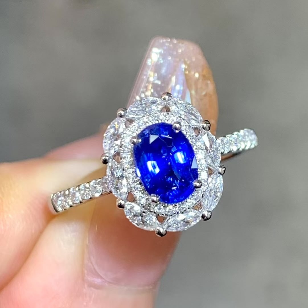 14k Gold 1 Ct Natural Sapphire & Diamond Ring: Ref:230968226 // gold content:14k gold // ring size:7. 25us // // main gemstone:sapphire // shape:oval // carat weight:1ct // color:royal blue // treatment:natural // // adjacent gemstone 2 : diamond