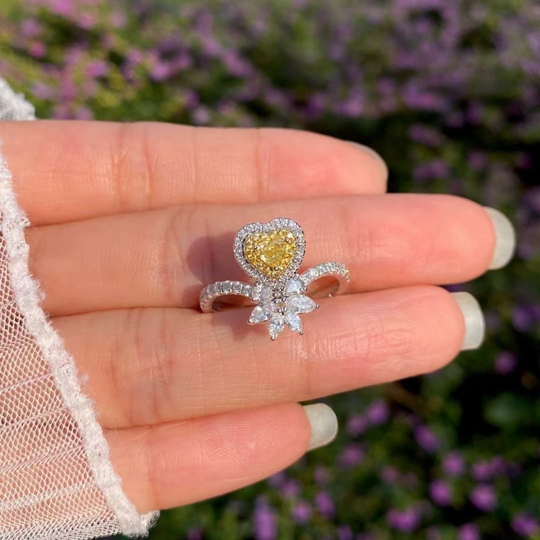 14k Gold 0.86 Ctw Natural Yellow Diamond & Diamond Ring: Ref:230968432 // gold content:14k gold // ring size:7. 25us // // main gemstone:yellow diamond // shape:heart // carat weight:0. 21ct // color:yellow // treatment:natural // // adjacent gemstone 2 :