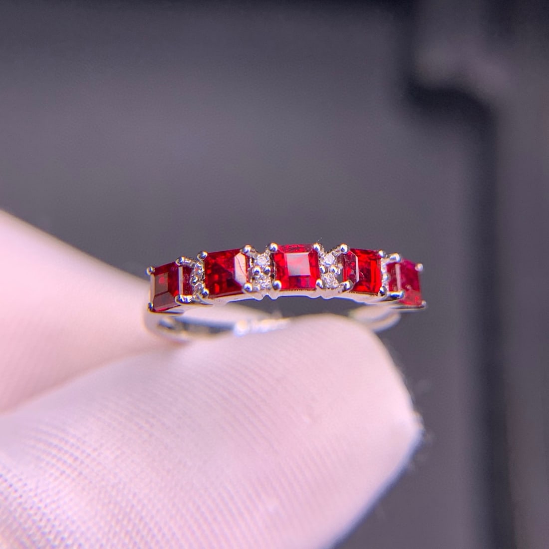 14k Gold 1.28 Ct Natural Ruby & Diamond Ring - 4