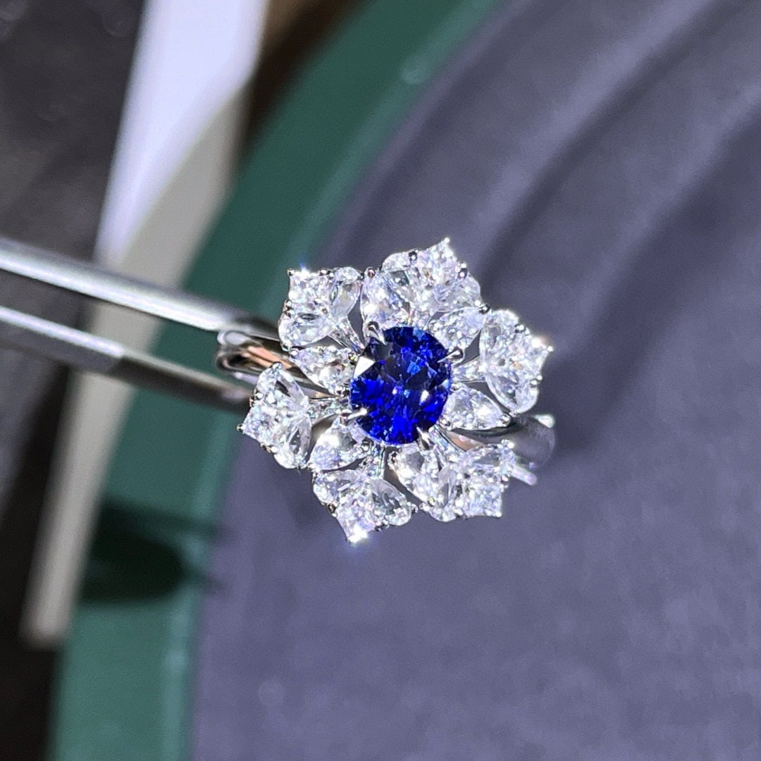 14k Gold 0.98 Ct Natural Sapphire & Sapphire Ring - 2