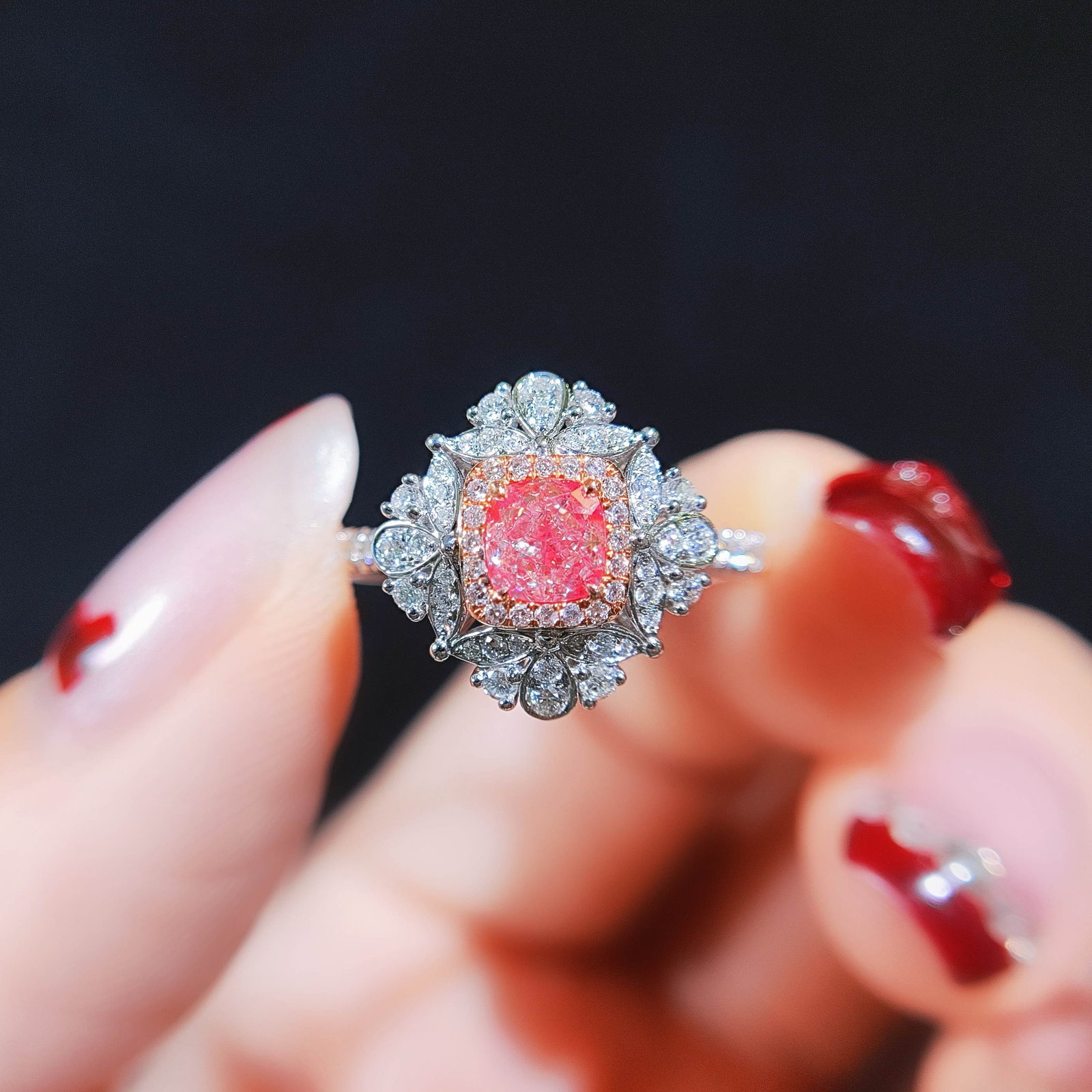 14k Gold 0.81 Ctw Natural Pink Diamond & Diamond Ring/pendant( Without Chain ): Ref:230968414 // gold content:14k gold // ring size:7. 25us // // main gemstone:pink diamond // shape:cushion // carat weight:0. 50ct // color:pink // treatment:natural // // adjacent gemstone 2 : dia