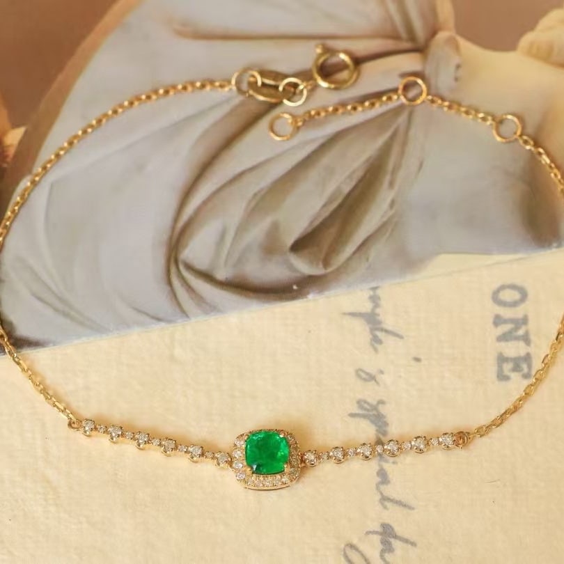 14k Gold 0.71 Ctw Vivid Green Natural Emerald & Diamond Bracelet - 2