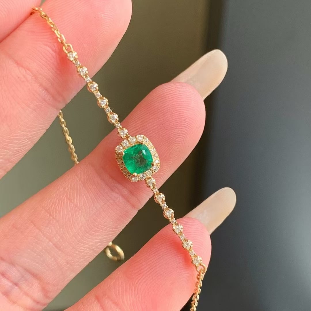 14k Gold 0.71 Ctw Vivid Green Natural Emerald & Diamond Bracelet - 6