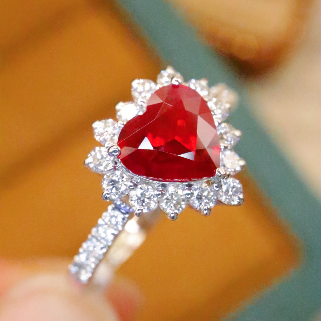14k Gold 1.10 Ctw Natural Ruby & Diamond Ring - 3