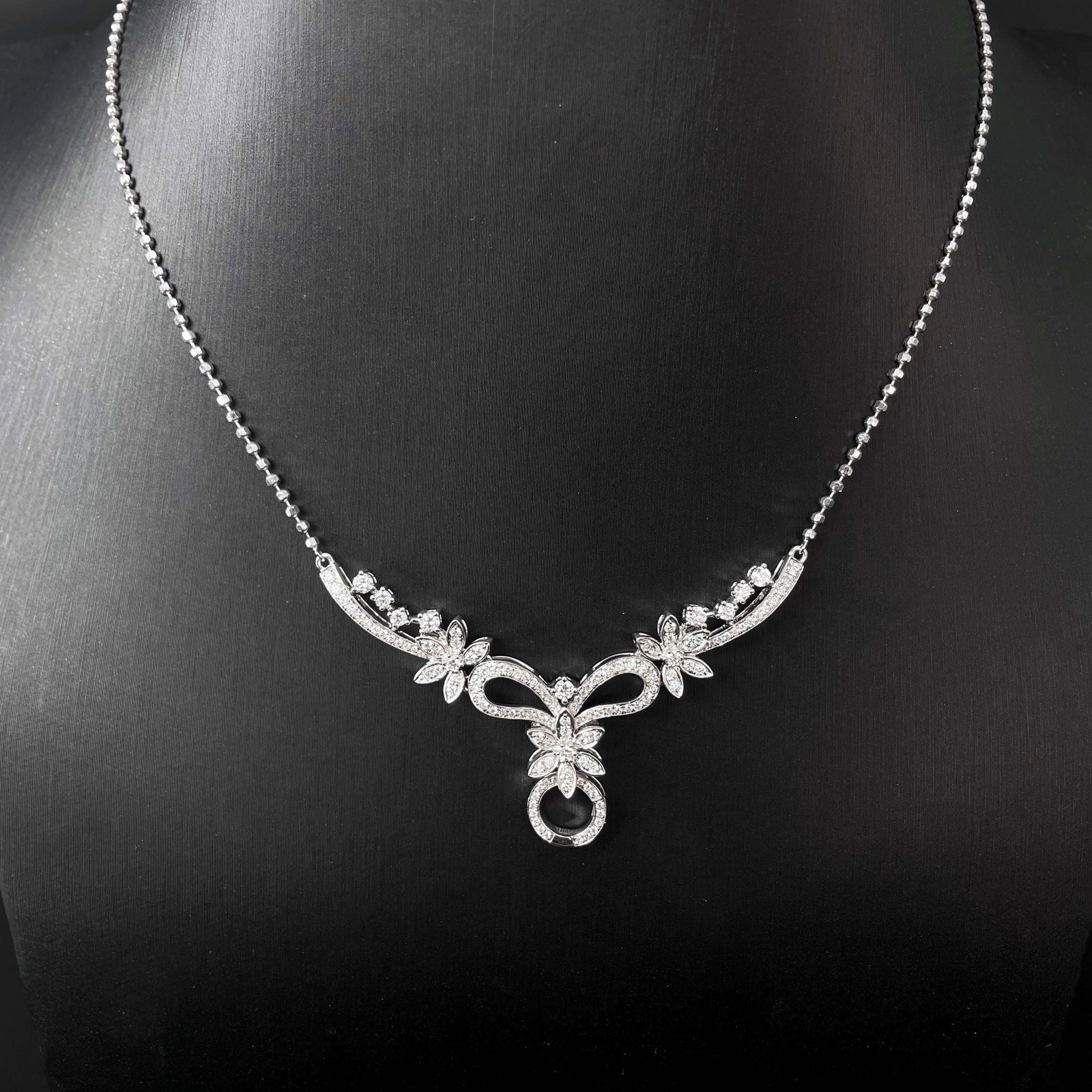 14k Gold 0.89 Ct Natural H Diamond Necklace - 5