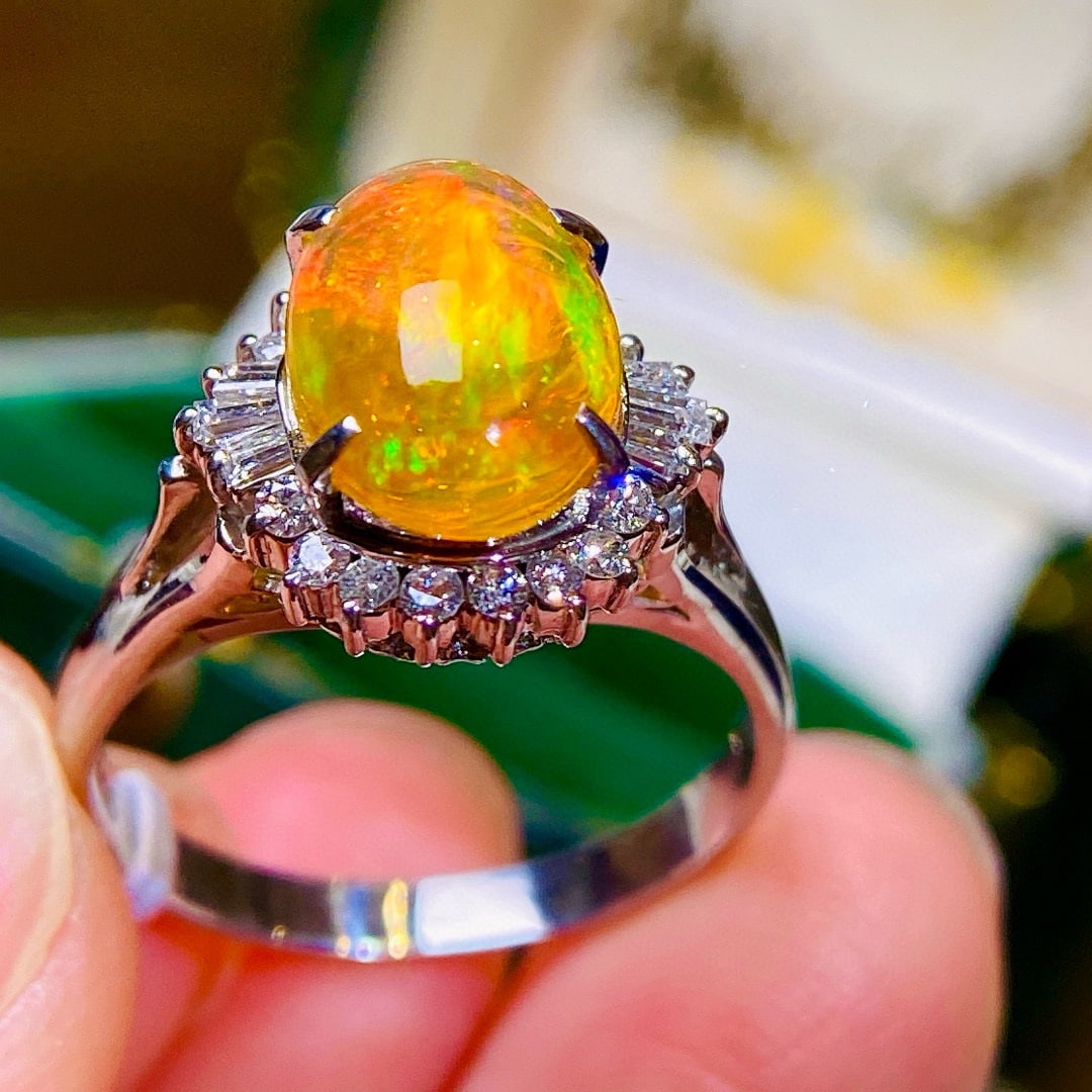 14k Gold 2.02 Ctw Natural Opal & Diamond Ring - 2