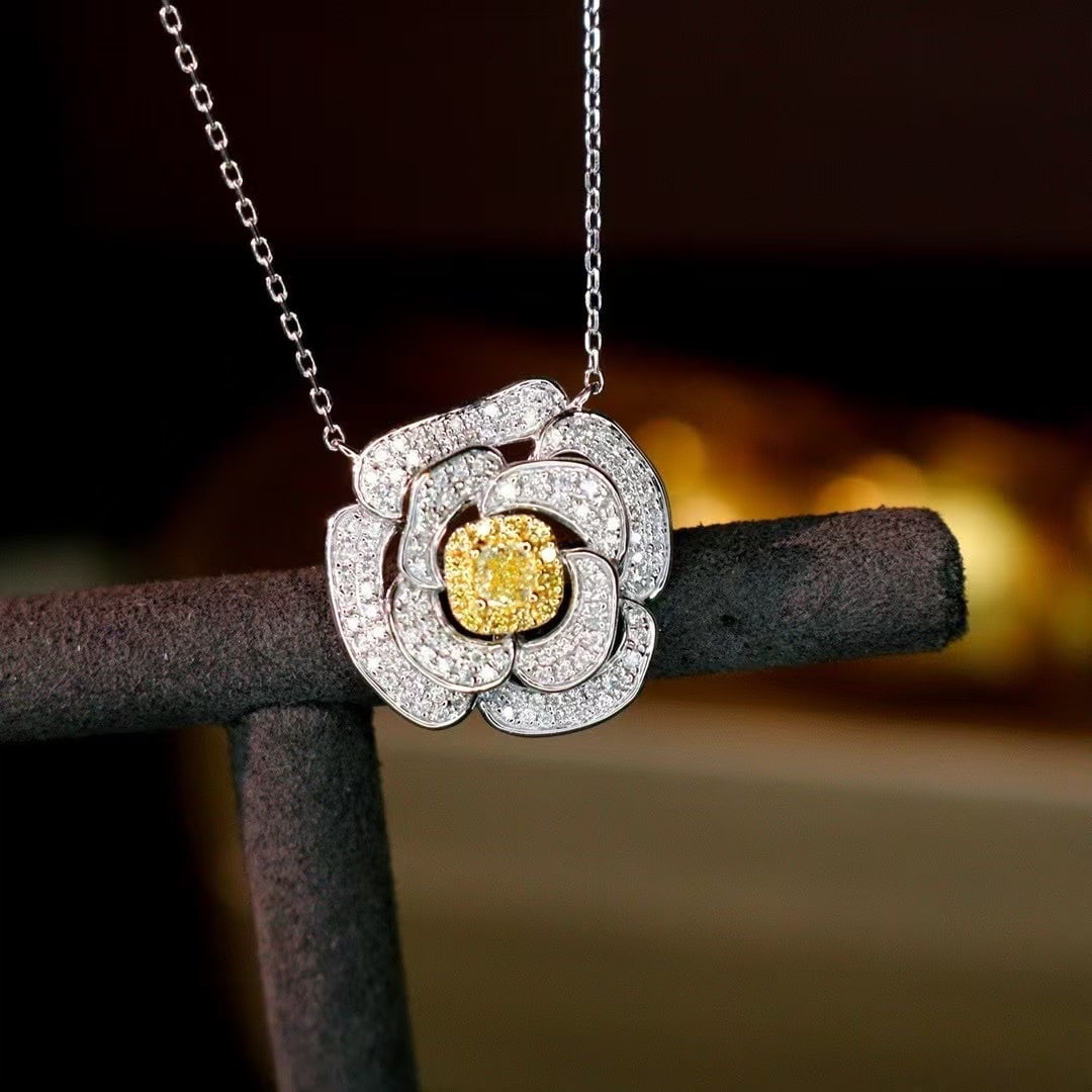 14k Gold 0.6 Ct Natural Color Diamond Necklace: Ref:230969009 // gold content:14k gold // main gemstone:diamond // shape:multiply // carat weight:0. 6ct // clarity grade:vs-si // color:color // treatment:natural // Low Estimate: 2600 High