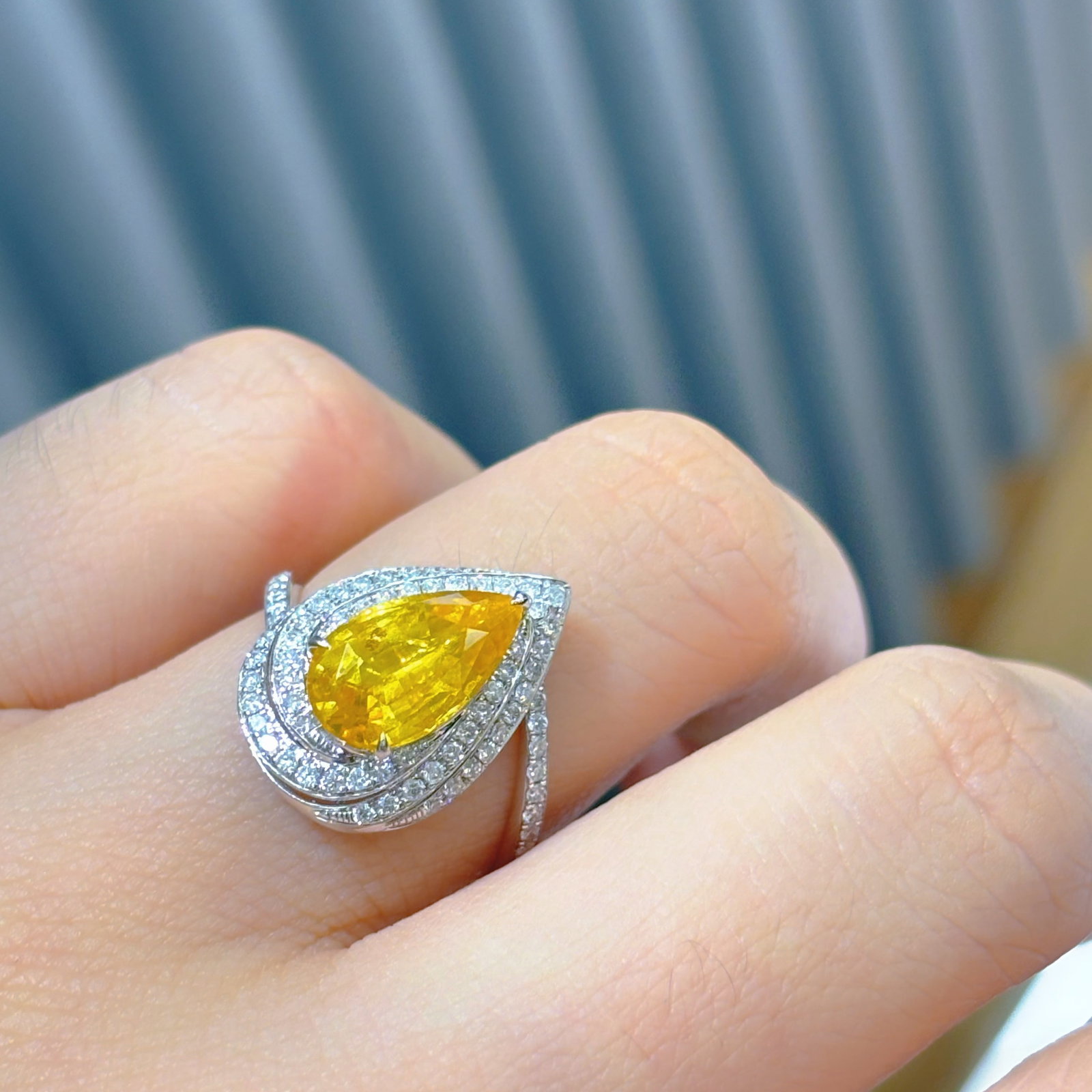 14k Gold 2.55 Ct Natural Sapphire & Diamond Ring - 3