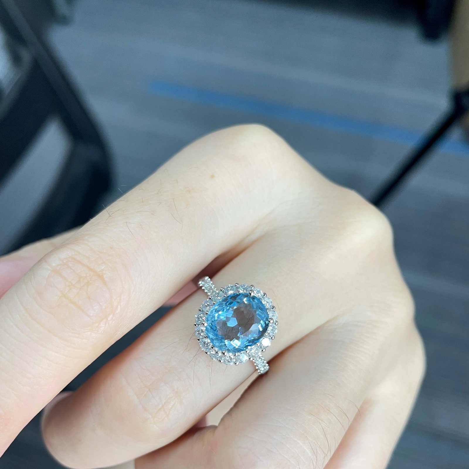 14k Gold 2.80 Ct Natural Aquamarine & Diamond Ring - 7