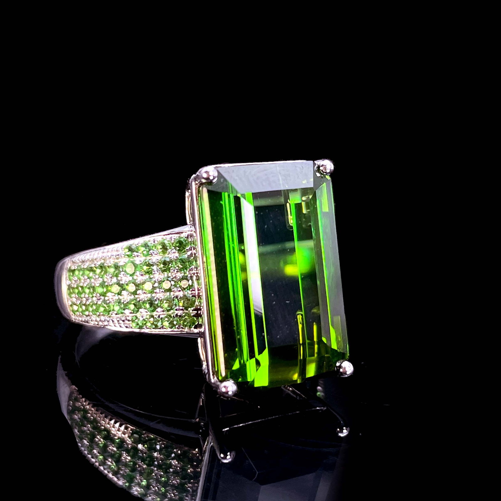 14k Gold 10.24 Ctw Natural Tourmaline & Tsavorite Ring - 2