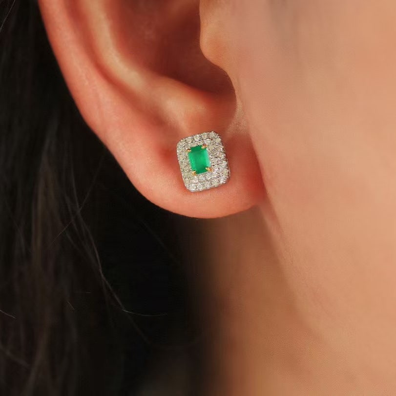 14k Gold 0.68 Ctw Natural Emerald & Diamond Earrings - 5