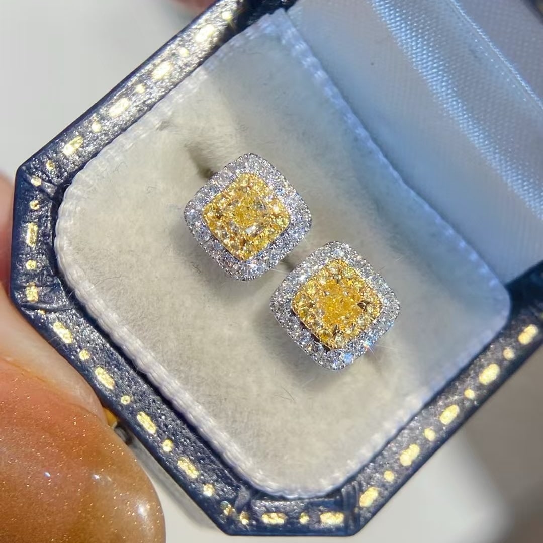 14k Gold 0.40 Ctw Natural Yellow Diamond & Diamond Earrings: Ref:230969090 // gold content:14k gold // main gemstone:yellow diamond // shape:cushion // carat weight:0. 25ct // color:yellow // treatment:natural // // adjacent gemstone 2 : diamond // shape:round