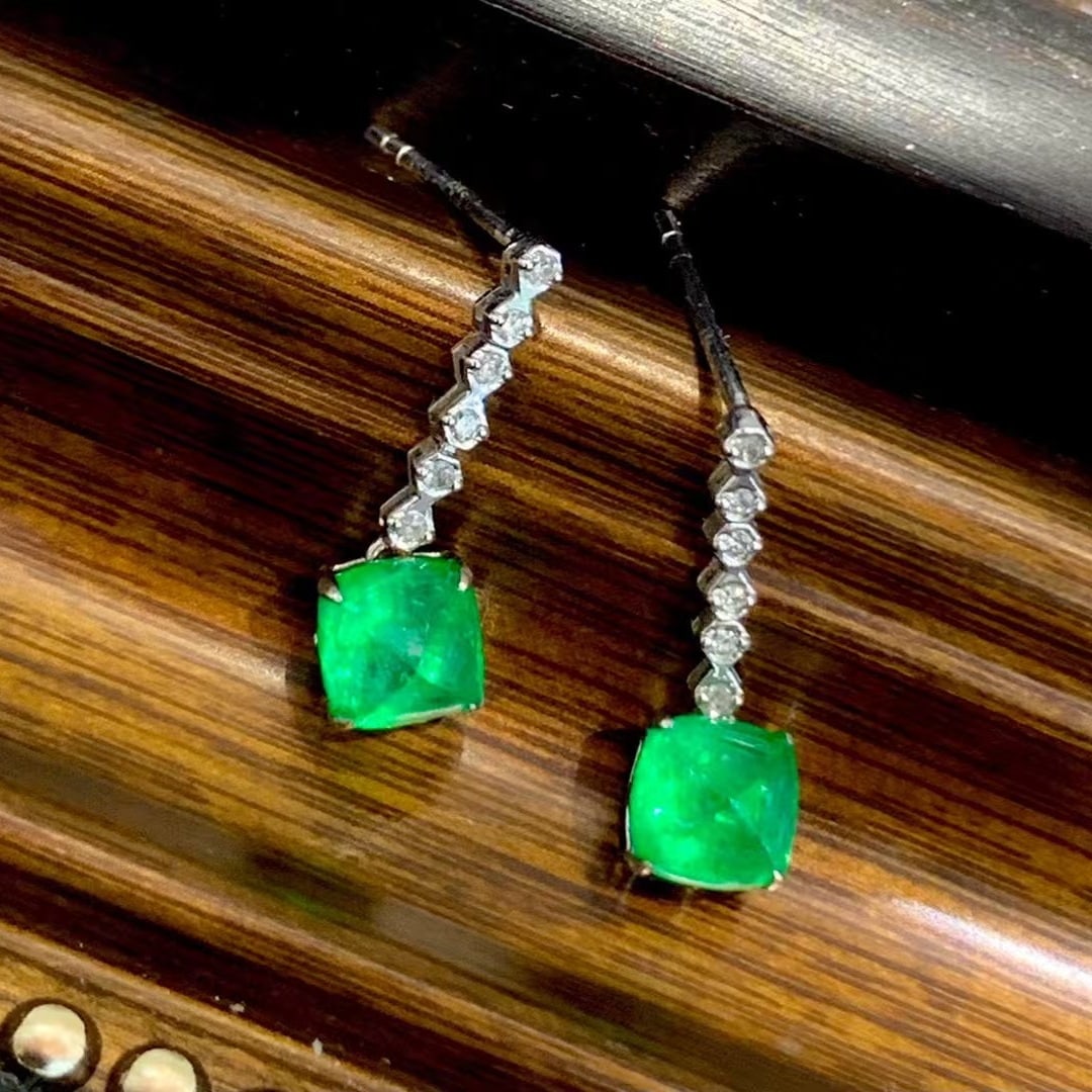14k Gold 2 Ct Natural Emerald & Diamond Earrings - 5