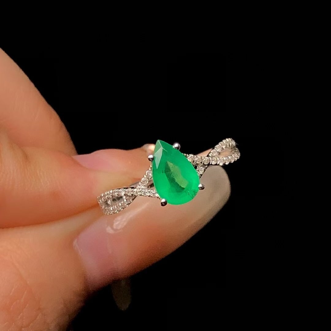 14k Gold 0.81 Ctw Natural Emerald & Diamond Ring - 2