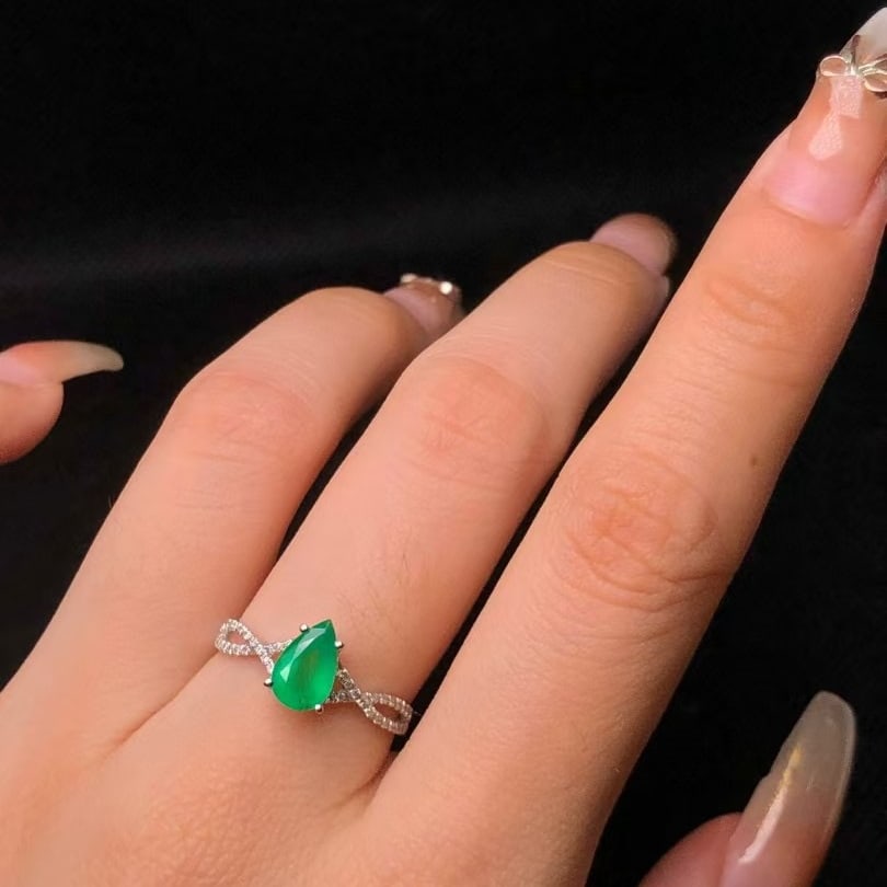 14k Gold 0.81 Ctw Natural Emerald & Diamond Ring - 4