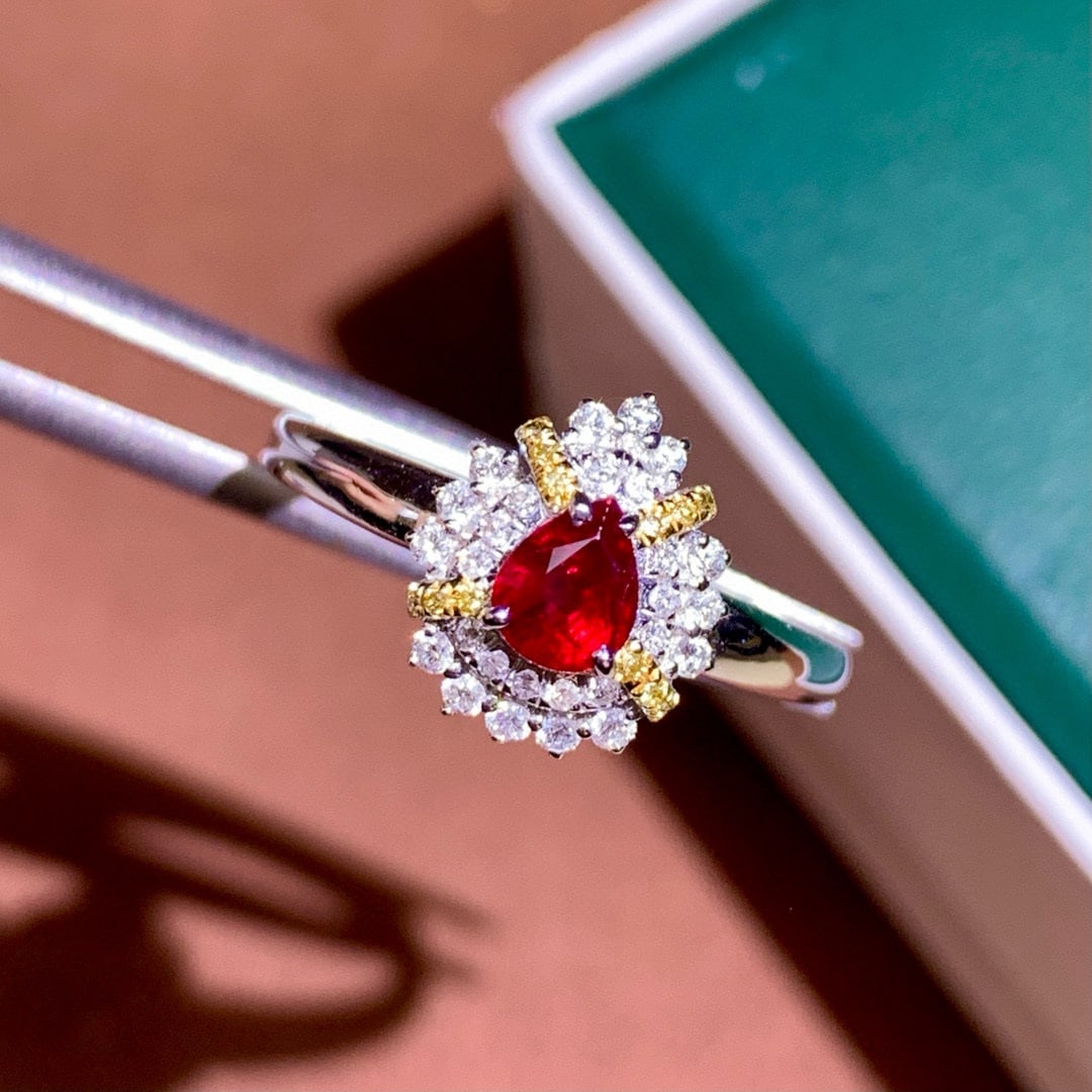14k Gold 0.62 Ctw Natural Ruby & Diamond Ring - 2