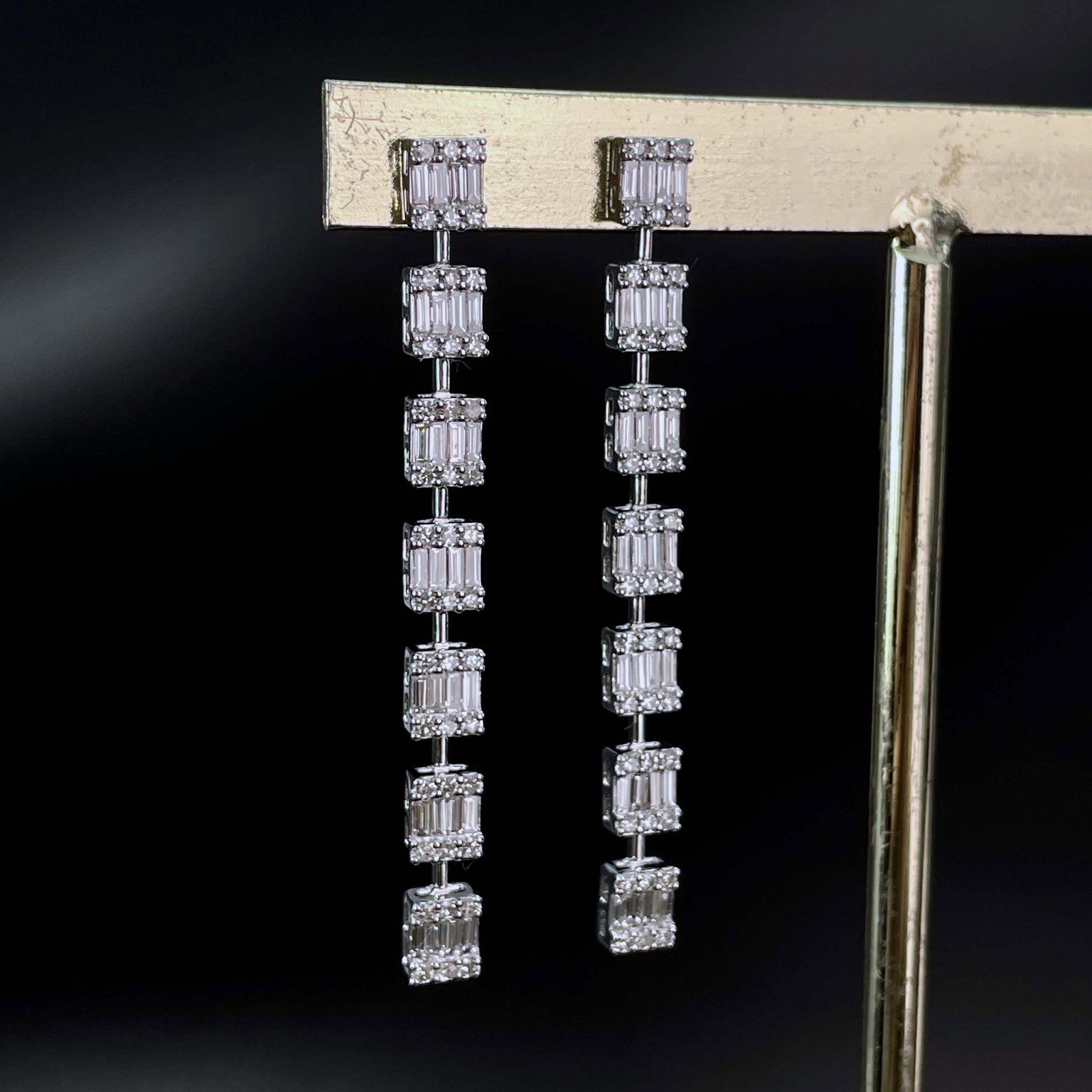 14k Gold 1.38 Ct Natural H Diamond Earrings - 4