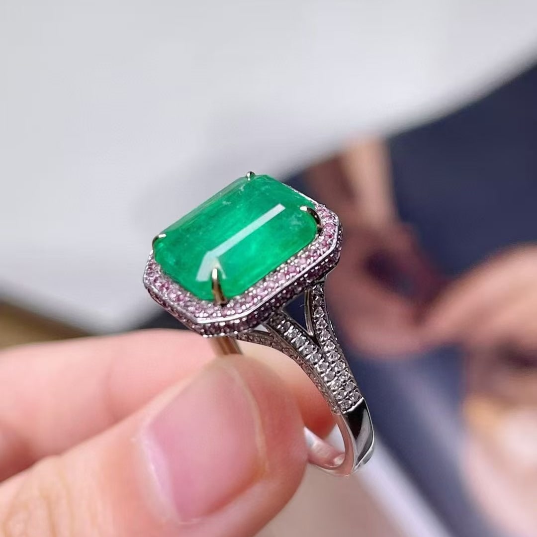 14k Gold 4.5 Ct Natural Emerald & Diamond & Sapphire Ring - 4