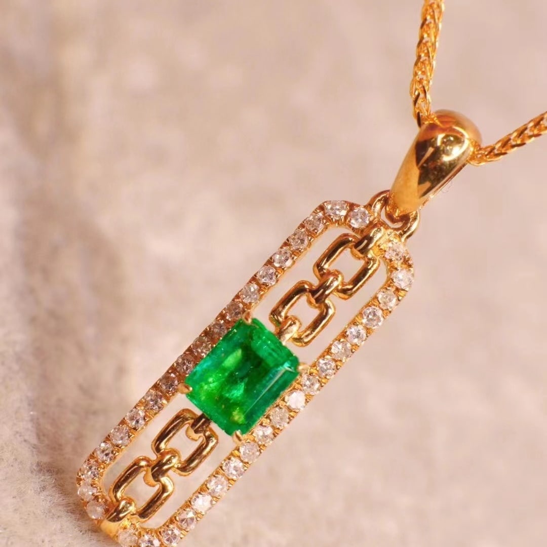 14k Gold 0.58 Ctw Vivid Green Natural Emerald & Diamond Pendant( Without Chain ) - 5