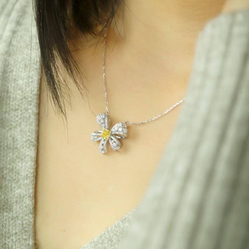 14k Gold 0.77 Ctw Natural Yellow Diamond & Diamond Necklace - 2