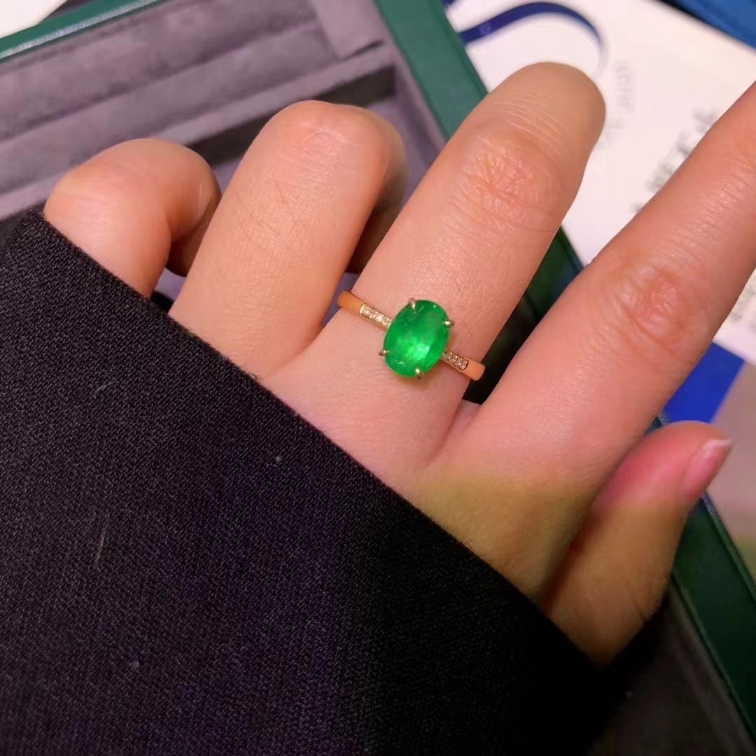 14k Gold 0.89 Ctw Vivid Green Natural Emerald & Diamond Ring - 3