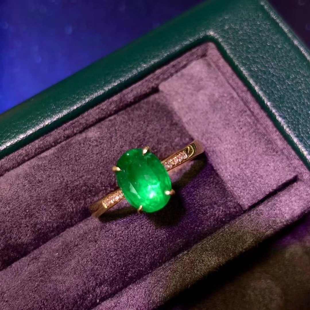 14k Gold 0.89 Ctw Vivid Green Natural Emerald & Diamond Ring - 5