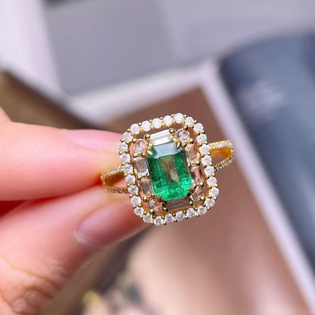 14k Gold 1.2 Ct Natural Emerald & Diamond Ring: Ref:230969089 // gold content:14k gold // ring size:7. 25us // // main gemstone:emerald // shape:octagonal // carat weight:1. 2ct // color:green // treatment:natural // // adjacent gemstone 2 :