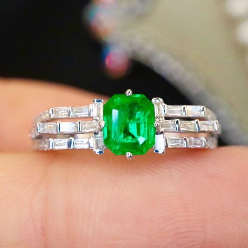 14k Gold 0.88 Ctw Vivid Green Natural Emerald & Diamond Ring: Ref:230969153 // gold content:14k gold // ring size:7. 25us // // main gemstone:emerald // shape:octagonal // carat weight:0. 63ct // color:vivid green // treatment:natural // // adjacent gemstone 2