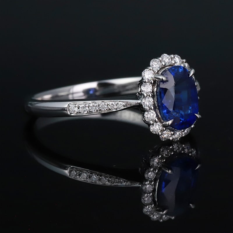 14k Gold 1.30 Ctw Vivid Blue Natural Sapphire & Diamond Ring - 3