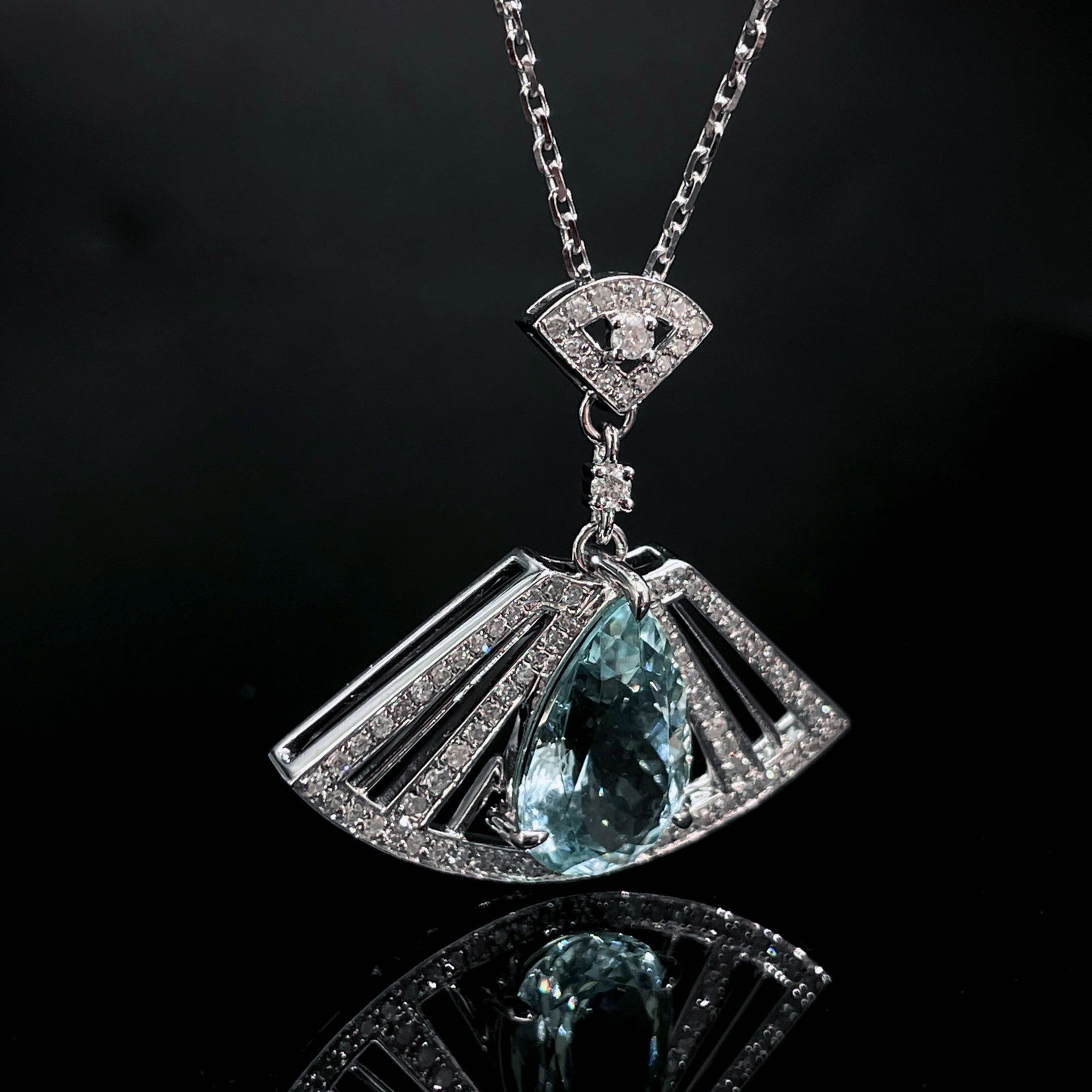 14k Gold 2.12 Ct Natural Aquamarine & Diamond Necklace - 5