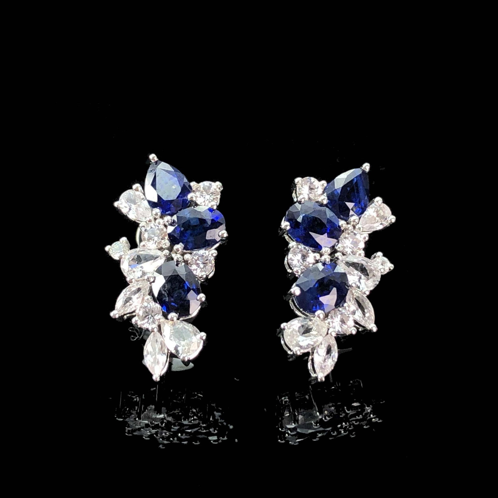14k Gold 3.14 Ctw Natural Sapphire & Sapphire Earrings: Ref:230969108 // gold content:14k gold // main gemstone:sapphire // shape:multiply // carat weight:1. 95ct // color:royal blue // treatment:natural // // adjacent gemstone 2 : sapphire //