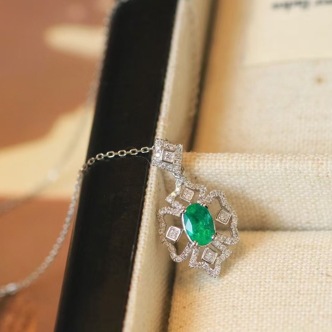 14k Gold 0.76 Ctw Natural Emerald & Diamond Pendant( Without Chain ) - 5