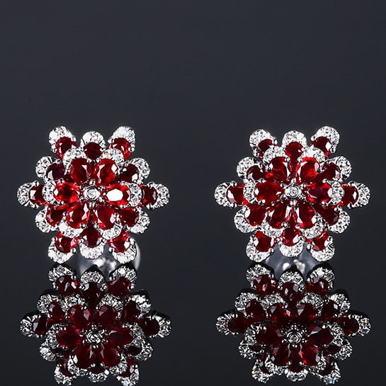 14k Gold 2.88 Ctw Natural Ruby & Diamond Earrings: Ref:230970053 // gold content:14k gold // main gemstone:ruby // shape:pear // carat weight:2. 66ct // color:pigeonblood red // treatment:natural // // adjacent gemstone 2 : diamond // number of