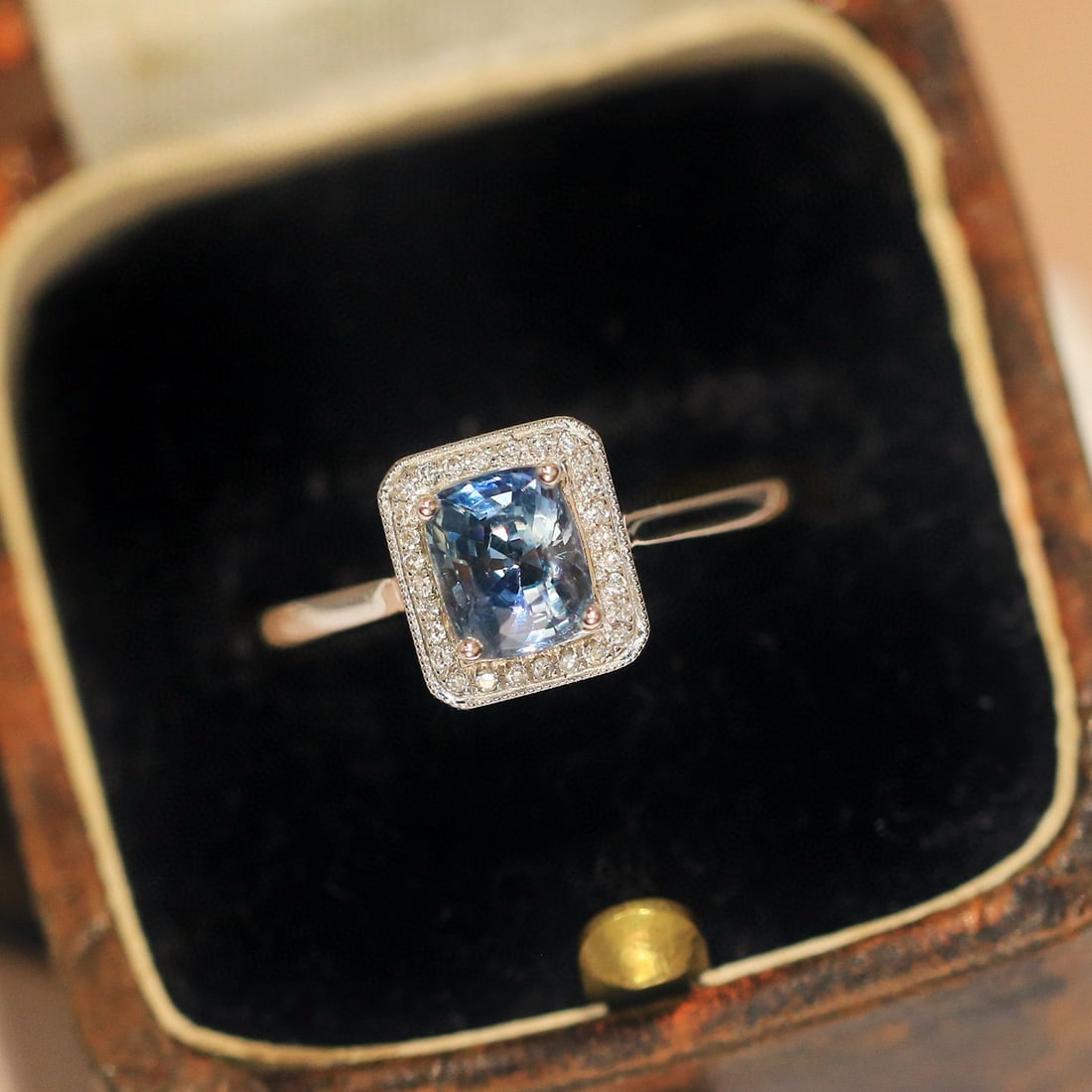 14k Gold 0.88 Ctw Natural Aquamarine & Diamond Ring - 3