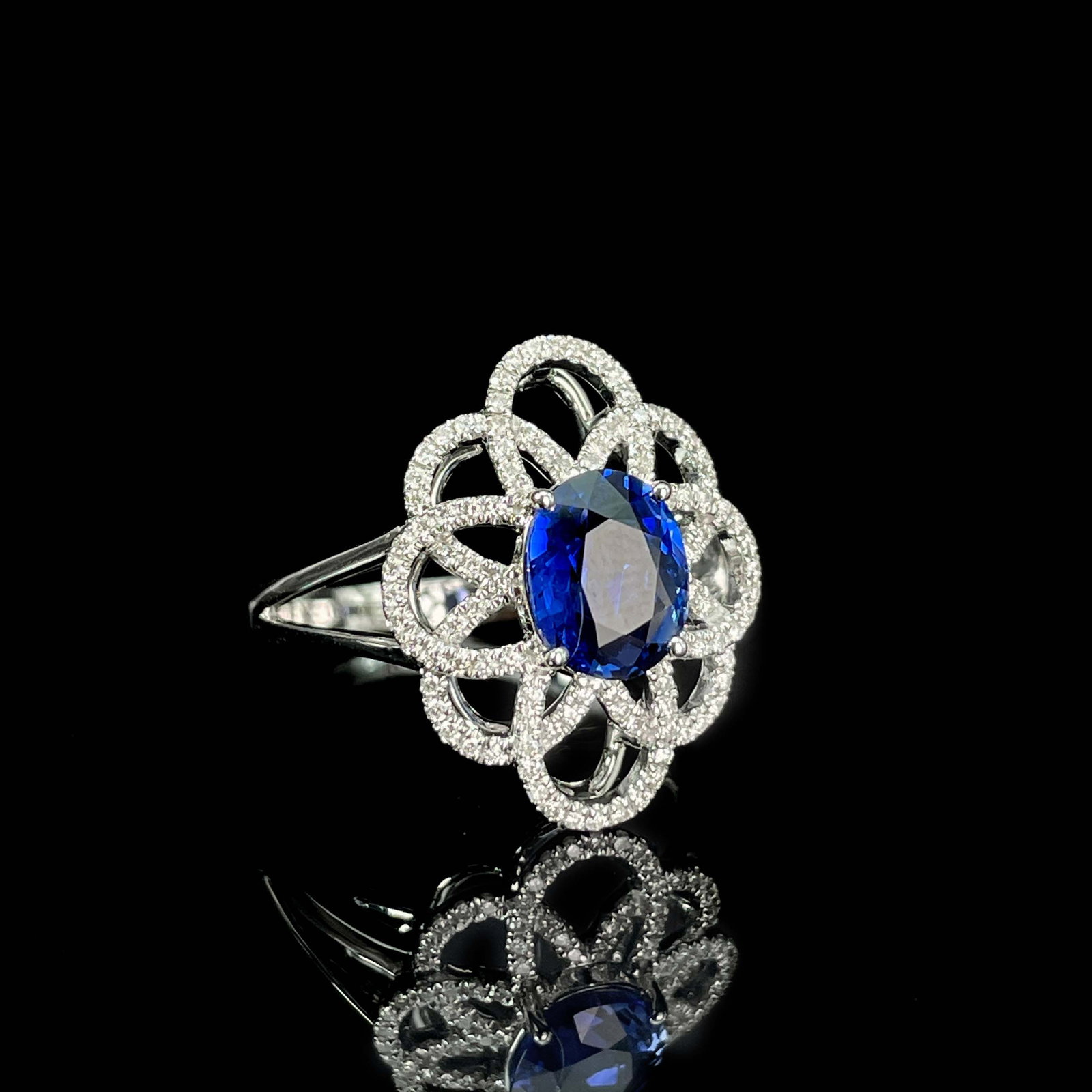 14k Gold 1.51 Ct Natural Sapphire & Diamond Ring: Ref:230969175 // gold content:14k gold // ring size:7. 25us // // main gemstone:sapphire // shape:oval // carat weight:1. 51ct // color:royal blue // treatment:natural // // adjacent gemstone 2 : diam
