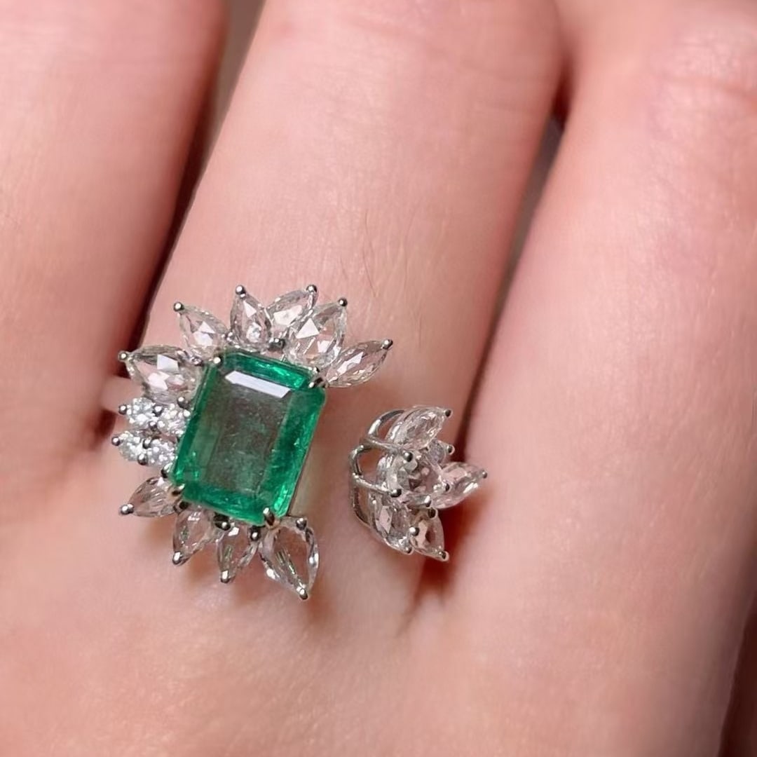 14k Gold 2.13 Ctw Natural Emerald & Sapphire Ring - 3