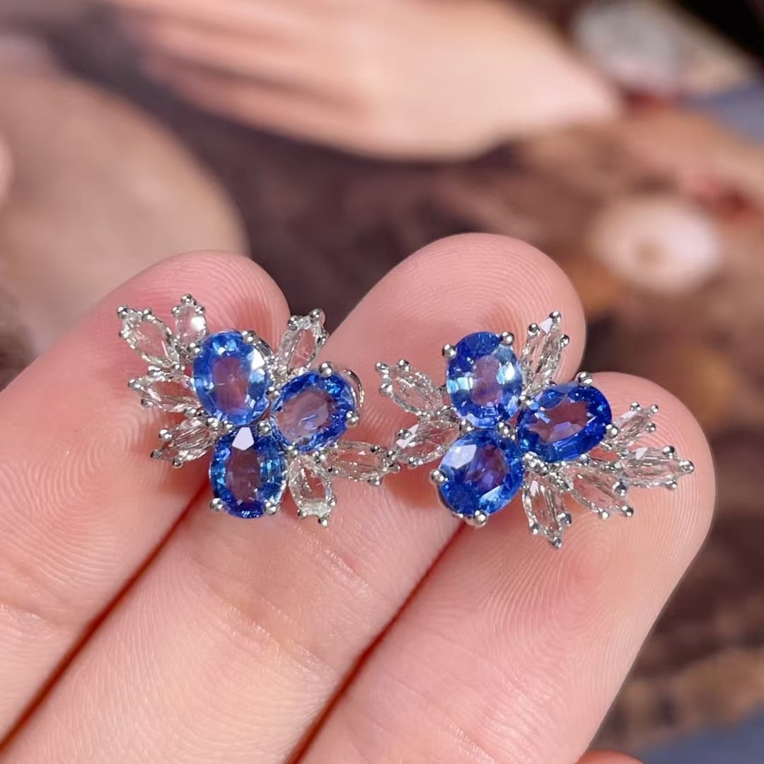 14k Gold 2.6 Ct Natural Sapphire Earrings - 2