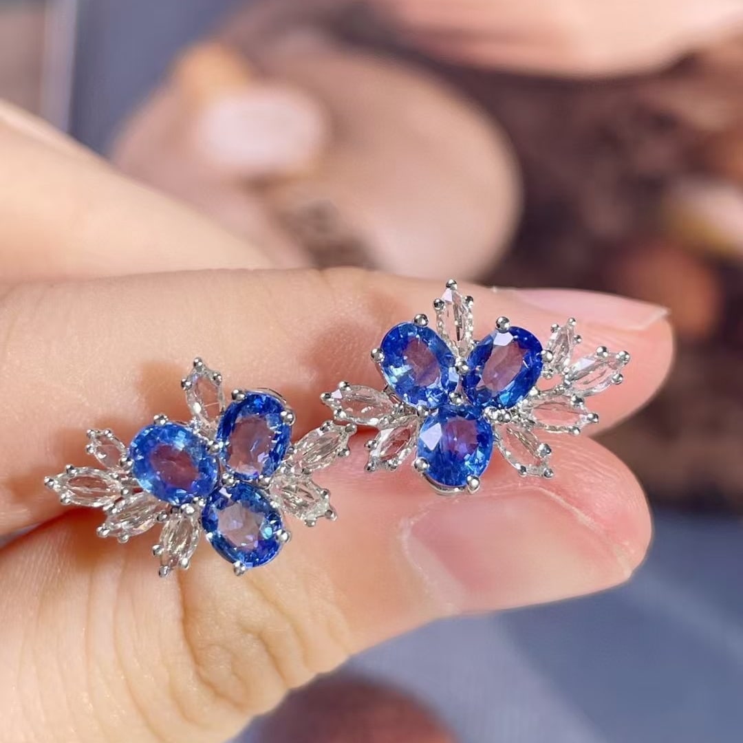 14k Gold 2.6 Ct Natural Sapphire Earrings - 3