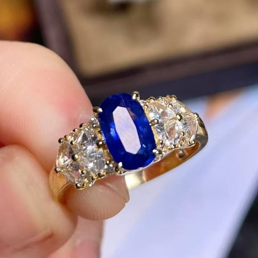 14k Gold 1.5 Ct Natural Sapphire & Sapphire Ring: Ref:230969260 // gold content:14k gold // ring size:7. 25us // // main gemstone:sapphire // shape:oval // carat weight:1. 5ct // color:blue // treatment:natural // // adjacent gemstone 2 : sapphire //