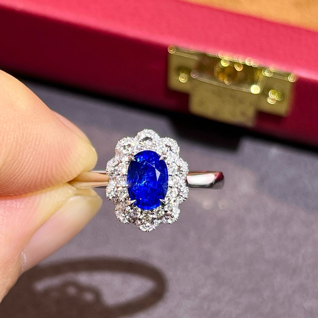 14k Gold 1.35 Ctw Natural Sapphire & Diamond Ring: Ref:230970238 // gold content:14k gold // ring size:7. 25us // // main gemstone:sapphire // shape:oval // carat weight:1. 1ct // color:blue // treatment:natural // // adjacent gemstone 2 : diamond //