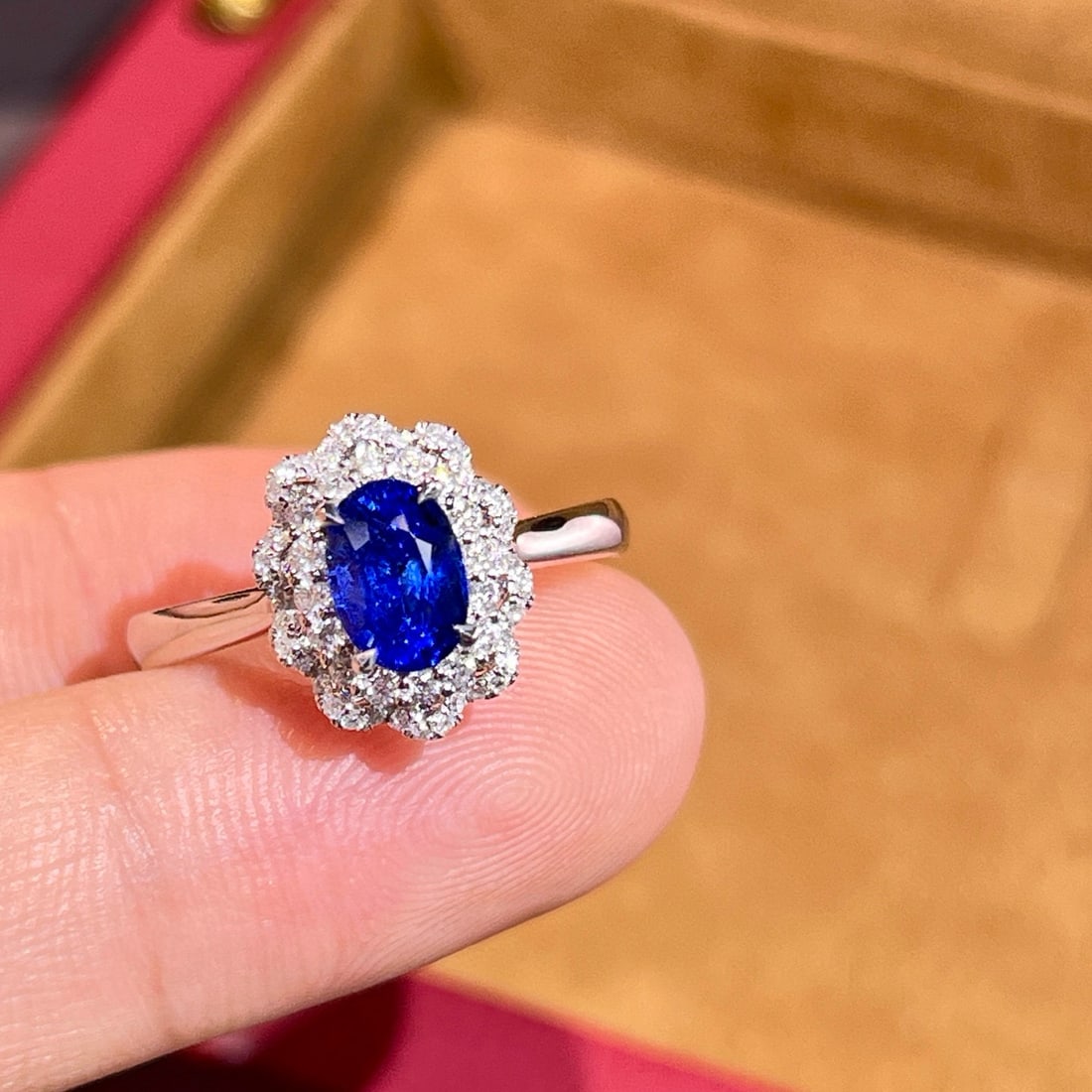 14k Gold 1.35 Ctw Natural Sapphire & Diamond Ring - 4