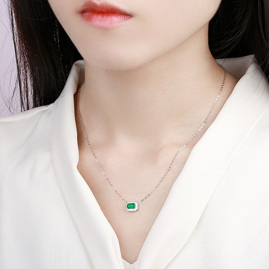 14k Gold 0.82 Ctw Vivid Green Natural Emerald & Diamond Necklace - 6
